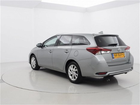 Toyota Auris - TS 1.2T Trend Navi - 1