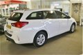 Toyota Auris Touring Sports - 1.8 Hybrid Aspiration ACHTERUITRIJCAMERA, AIRCO - 1 - Thumbnail