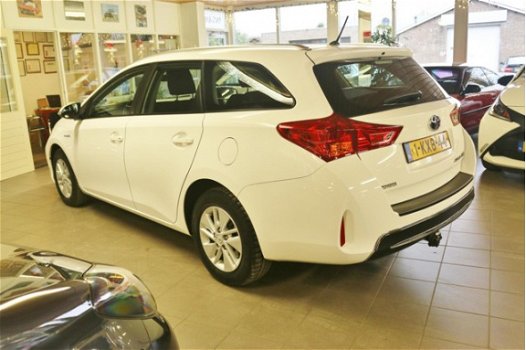 Toyota Auris Touring Sports - 1.8 Hybrid Aspiration ACHTERUITRIJCAMERA, AIRCO - 1