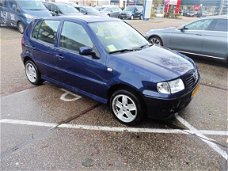 Volkswagen Polo - 1.4-16V Trendline