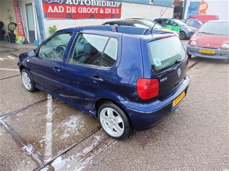 Volkswagen Polo - 1.4-16V Trendline - 1