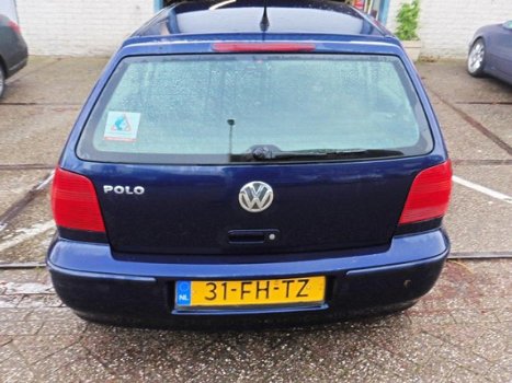 Volkswagen Polo - 1.4-16V Trendline - 1