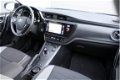 Toyota Auris - 1.8 Hybrid Executive | LED lampen | Navigatie | Trekhaak | Panoramadak | - 1 - Thumbnail