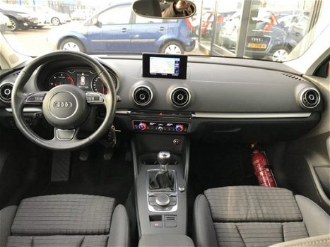 Audi A3 Sportback - 1.6 TDI 105PK Pro Line plus Navi Stoelverwarming Climate Sportstoelen - 1