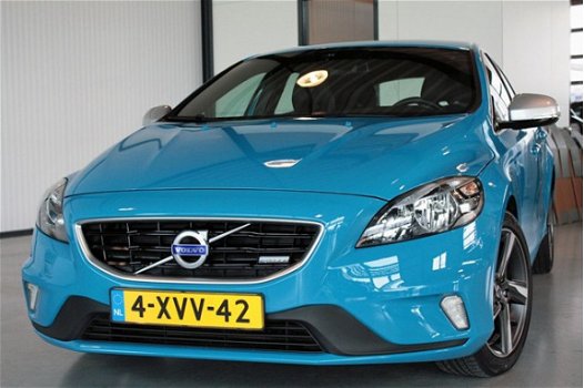 Volvo V40 - D2 R-Design - 1