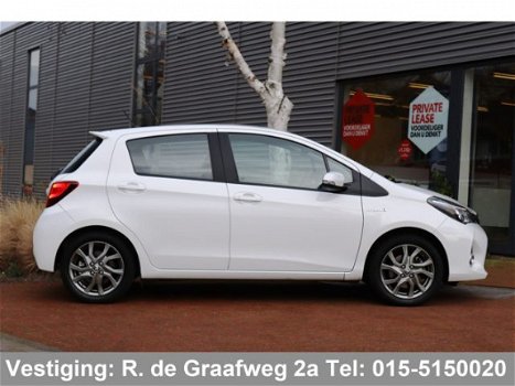 Toyota Yaris - 1.5 Hybrid Dynamic | Navigatie | 1e eigenaar | Camera | Lichtmetalen velgen - 1