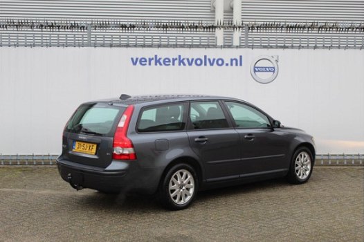Volvo V50 - 2.4 140PK GEARTRONIC Kinetic - 1