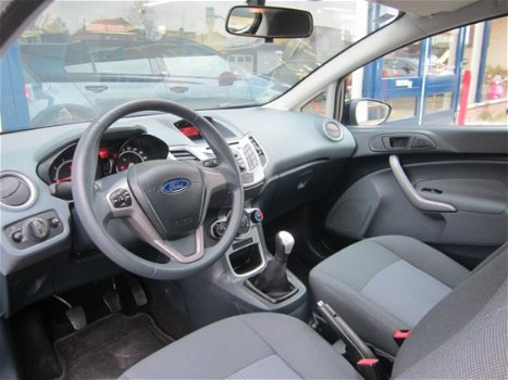 Ford Fiesta - 1.25 Trend 82pk Airco/Elek pakket/MTF-stuur Dealer OH/Topstaat - 1