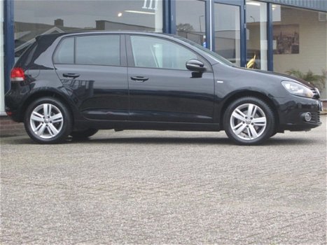 Volkswagen Golf - 1.2TSI Match 5 deurs Dynaudio/Cruise/Adidas interieur/MTF-stuur/PDC Nieuwstaat - 1