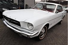 Ford Mustang - | 4 bak Hangeschakeld | Leder interieur | Nette auto | Oldtimer | 6 Cilinder |