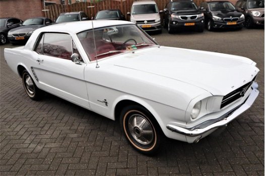 Ford Mustang - | 4 bak Hangeschakeld | Leder interieur | Nette auto | Oldtimer | 6 Cilinder | - 1