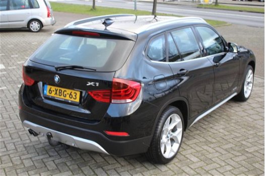 BMW X1 - sDrive20i NW TYPE EXE NAVI 1/2LEER XENON 113000KM - 1