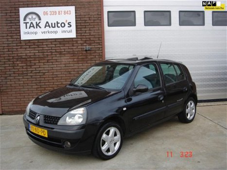 Renault Clio - 1.2-16V Dynamique zwart/5 deurs/met boekjes en NAP - 1