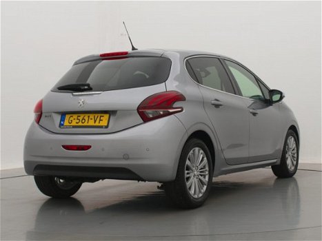 Peugeot 208 - 1.2 82pk Allure | Navigatie | Climate Control | Achteruitrijcamera | Donker getint gla - 1