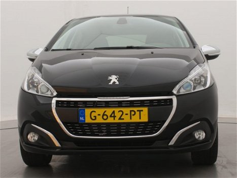 Peugeot 208 - 1.2 82pk Allure | Navigatie | Climate Control | Achteruitrijcamera | Donker getint gla - 1
