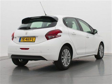 Peugeot 208 - 1.6 BlueHdi 100pk Executive | Navigatie | Climate Control | Parkeersensoren | 16