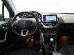 Peugeot 208 - 1.2 110 pk Tech Edition Achteruitrijcamera / Lichtmetalen velgen / 6-bak - 1 - Thumbnail
