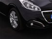 Peugeot 208 - 1.2 82 PK PureTech Signature | Airco | Navigatie | Parkeerhulp A | Cruise control | Re - 1 - Thumbnail