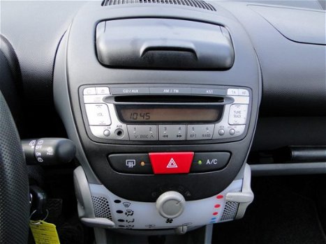 Toyota Aygo - 1.0-12V Comfort Navigator Airco 5-drs - 1