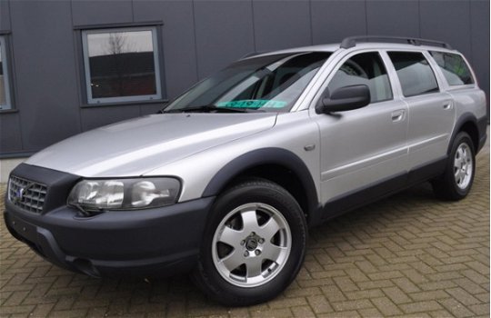 Volvo XC70 - 2.5 T Geartronic ruil motor met 170.000km bijtel vriendelijk - 1