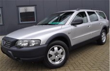 Volvo XC70 - 2.5 T Geartronic ruil motor met 170.000km bijtel vriendelijk