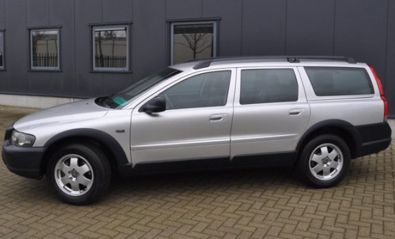 Volvo XC70 - 2.5 T Geartronic ruil motor met 170.000km bijtel vriendelijk - 1