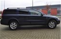 Volvo V70 Cross Country - 2.4 T XC70, top staat Bijtel vriendelijk - 1 - Thumbnail