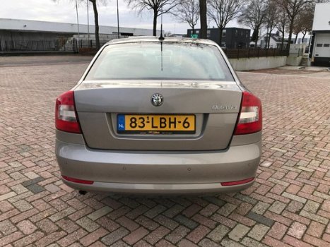 Skoda Octavia - 1.2 TSI Ambition Business Line Navi 2010 - 1