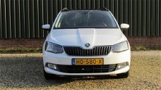 Skoda Fabia Combi - 1.2 TSI Edition /Panodak/17inch/Groot Nav/ enz enz