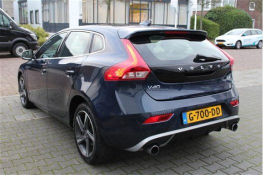 Volvo V40 - 2.0 D4 Automaat Summum R-Disign 190Pk Xenon/Led Pdc Navi - 1