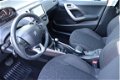 Peugeot 2008 - 1.2 PureTech Active org. NL-auto automaat , panoramadak navigatie - 1 - Thumbnail