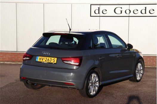 Audi A1 Sportback - 1.0 TFSI Adrenalin org. NL-auto navigatie - 1