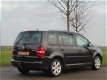 Volkswagen Touran - 2.0-16V FSI Highline * Airco * Navi * 7 Persoons * KOOPJE - 1 - Thumbnail