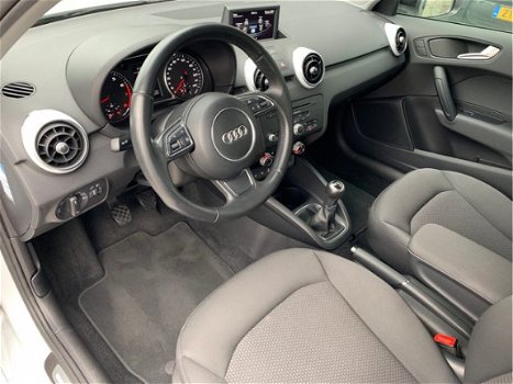 Audi A1 Sportback - 1.2 TFSI Admired S-line | Rijklaar incl. garantie en onderhoud - 1