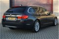 BMW 5-serie Touring - 520d High Executive Xenon, Elektrische trekhaak, M-sportstuur, Panoramadak, Gr - 1 - Thumbnail