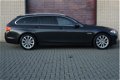 BMW 5-serie Touring - 520d High Executive Xenon, Elektrische trekhaak, M-sportstuur, Panoramadak, Gr - 1 - Thumbnail