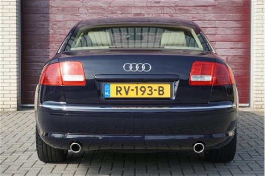 Audi A8 - 4.2 quattro Youngtimer // Trekhaak, Xenon, Navigatie, Cruise Control, MFL stuurwiel, Keyle - 1