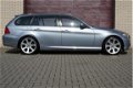 BMW 3-serie Touring - 320i // Adaptieve Xenon koplampen, Navigatie, Keyless entry, Stoelverwarming, - 1 - Thumbnail