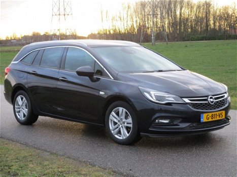 Opel Astra Sports Tourer - 1.4 Turbo Cosmo Automaat/ECC/Navigatie/Camera/LEER - 1