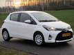 Toyota Yaris - 1.5 Hybrid Lease Met ECC/Cr-control/Camera - 1 - Thumbnail