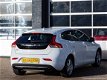 Volvo V40 - T2 kinetic - 1 - Thumbnail