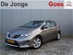 Toyota Auris - 1.8 Hybrid Aspiration Business Special | Navigatie | Parkeercamera | Parkeersensoren - 1 - Thumbnail