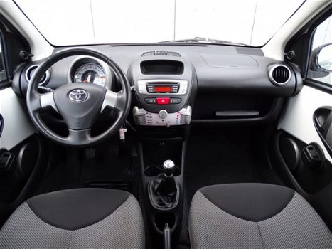 Toyota Aygo - 1.0 VVT-i Aspiration 5-deurs | Airco | Bluetooth | USB | - 1