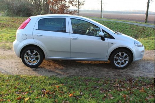 Fiat Punto Evo - 0.9 TwinAir Lounge Clima-Cruise-PDC-Bluetooth-USB 12 Maanden Bovag Garantie - 1