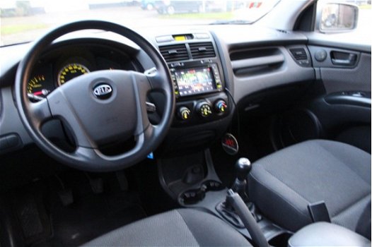 Kia Sportage - 2.0 CVVT Comfort Nieuw Koppeling Airco Navigatiesysteem Trekhaak - 1