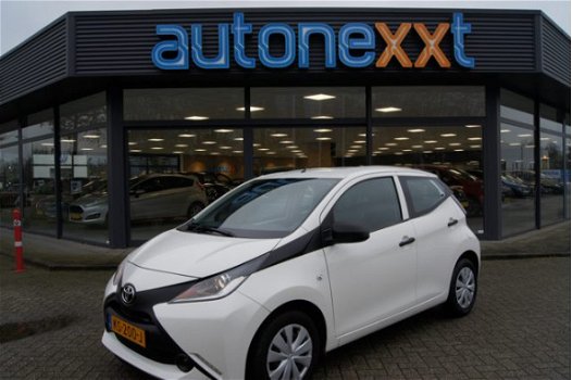 Toyota Aygo - 1.0 VVT-i x-now Airco I Cruise Control I VVT-i motor I Elektrische Ramen I Centrale Ve - 1