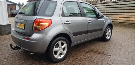 Suzuki SX4 - 1.6 comfort - 1