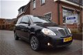 Lancia Y(psilon) - 1.4-16V Sport Momo Design AIRCO/STUURBEKR/PDC/6 BAK/NETTE STAAT - 1 - Thumbnail