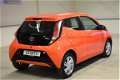 Toyota Aygo - 1.0 VVT-i 5 Deurs Camera Airco Lm velgen Apple Play - 1 - Thumbnail