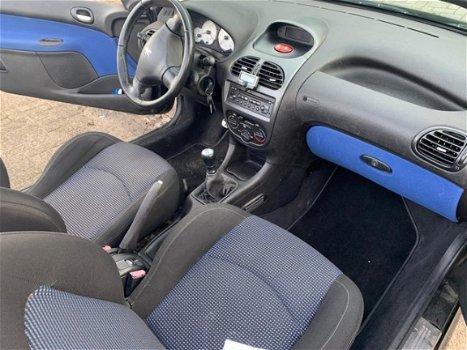 Peugeot 206 CC - 1.6-16V cabrio APK 15-8-2020 - 1